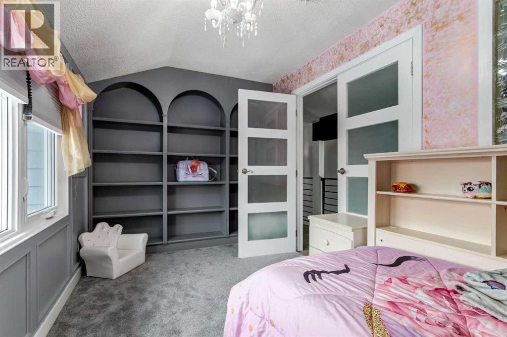 16 Woodgate Close Sw, Calgary, Alberta  T2W 4C1 - Photo 32 - A2281588