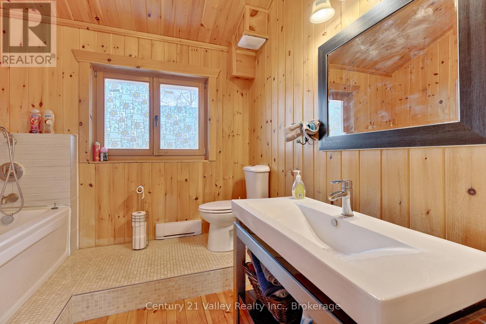 42 Crestview Drive, Greater Madawaska, Ontario  K0J 1H0 - Photo 23 - X12755464