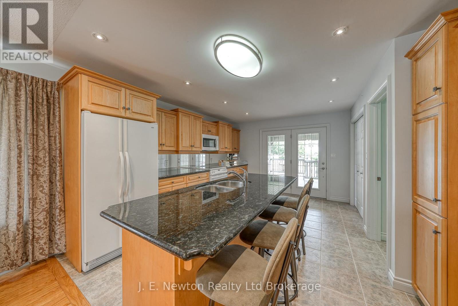 356 Broadway Street, Tillsonburg, Ontario  N4G 3S3 - Photo 15 - X12388690