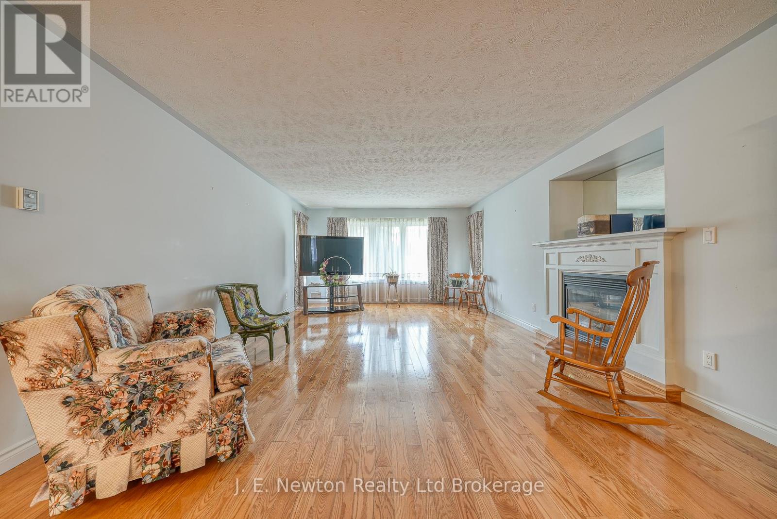 356 Broadway Street, Tillsonburg, Ontario  N4G 3S3 - Photo 12 - X12388690