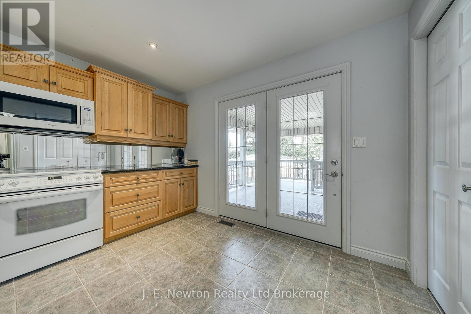 356 Broadway Street, Tillsonburg, Ontario  N4G 3S3 - Photo 18 - X12388690