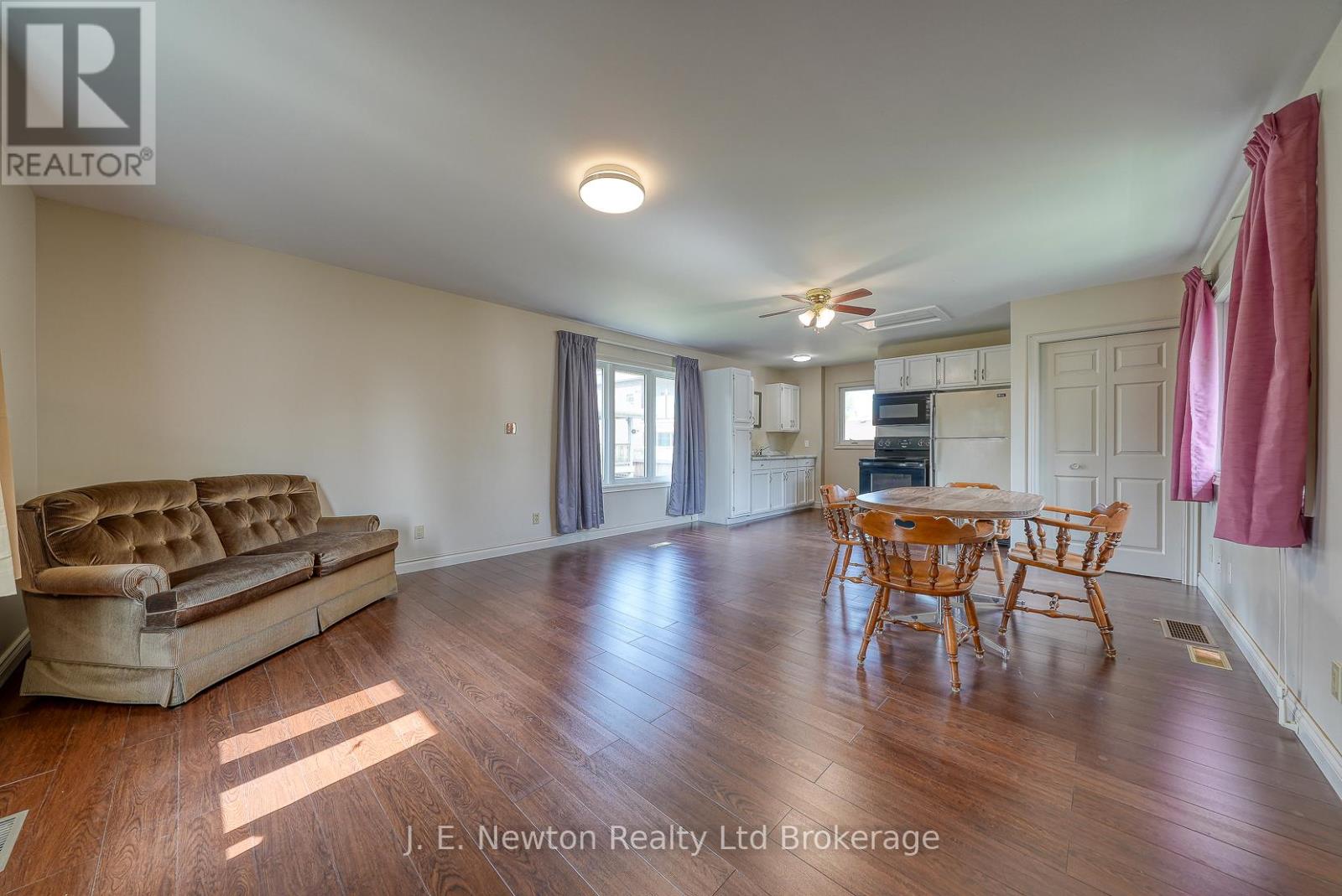 356 Broadway Street, Tillsonburg, Ontario  N4G 3S3 - Photo 40 - X12388690