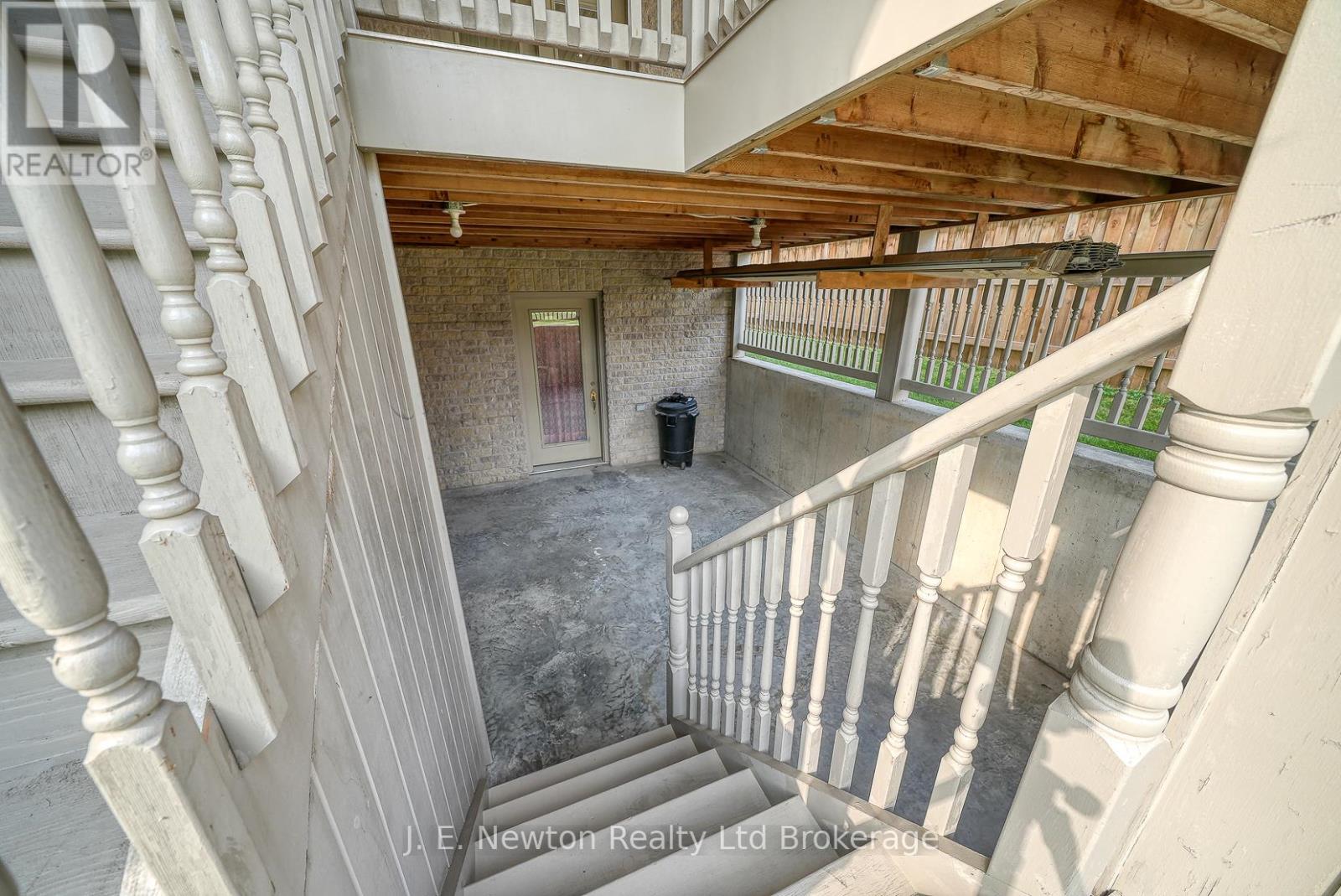 356 Broadway Street, Tillsonburg, Ontario  N4G 3S3 - Photo 5 - X12388690