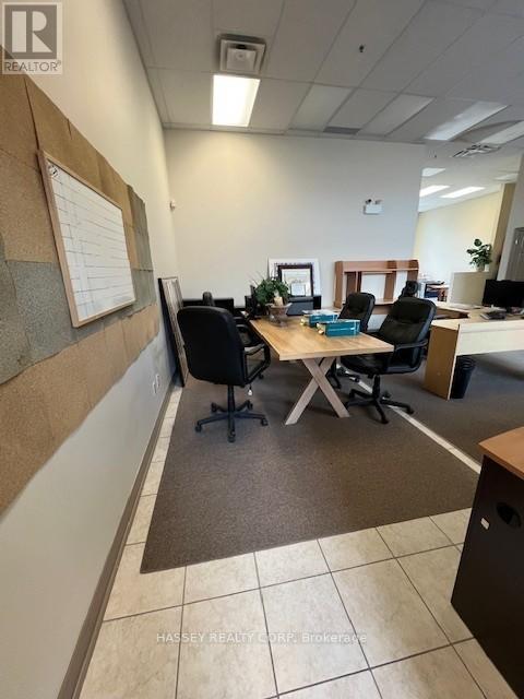 7 - 229 Mapleview Drive E, Barrie (0 East), Ontario  L4N 0W5 - Photo 4 - S12590582