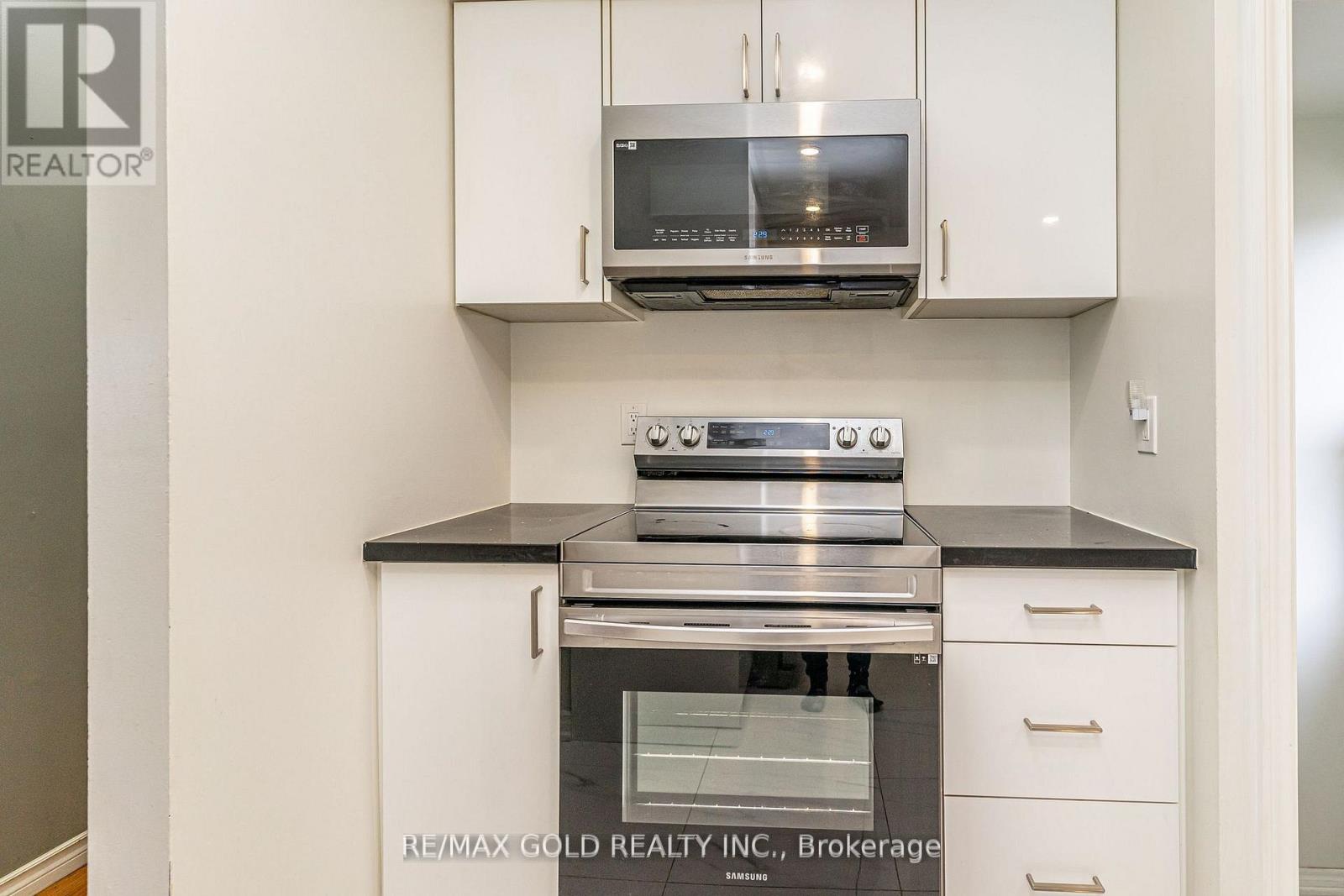 41 Aberdeen Crescent, Brampton, Ontario  L6T 2P8 - Photo 13 - W12478365