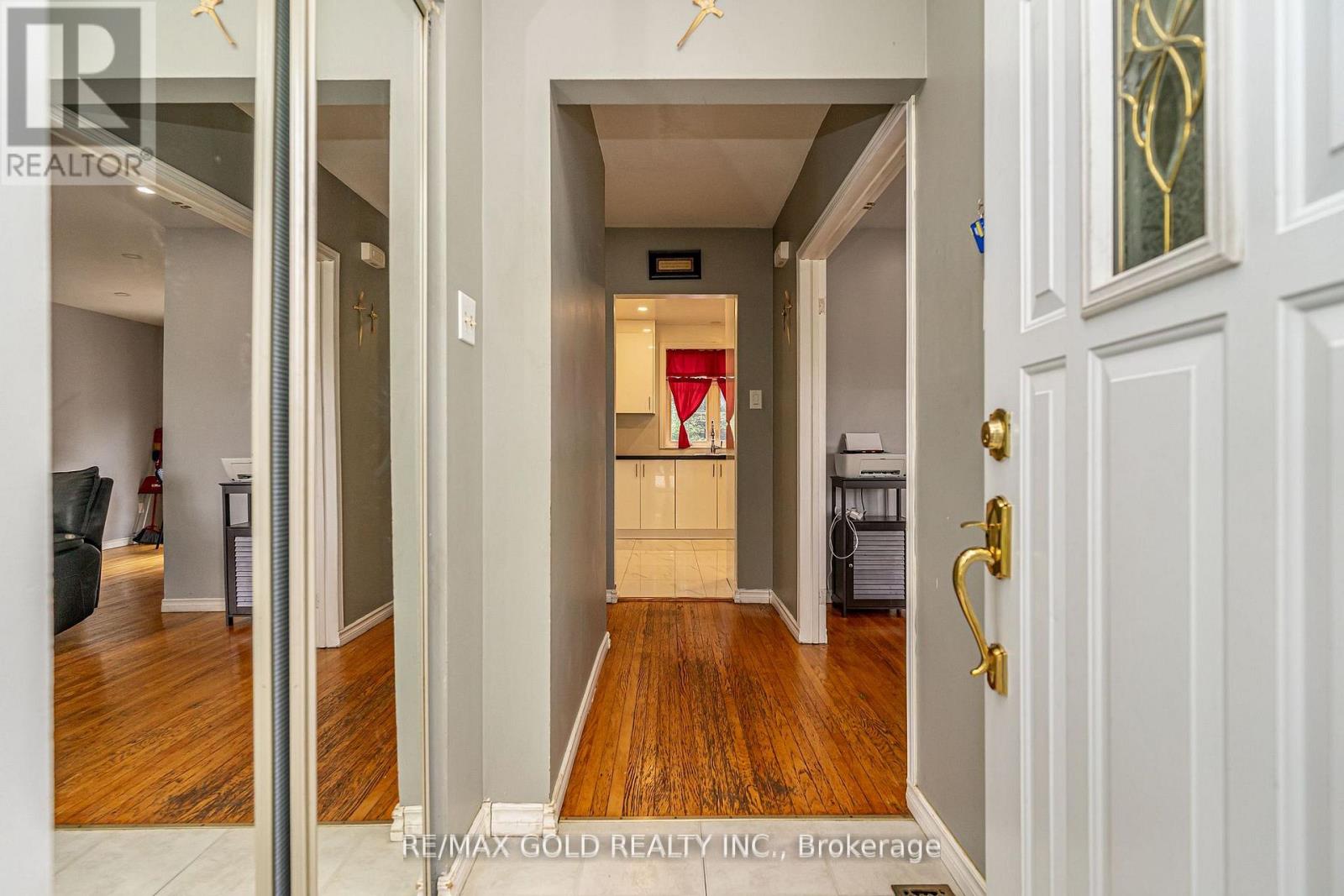 41 Aberdeen Crescent, Brampton, Ontario  L6T 2P8 - Photo 4 - W12478365