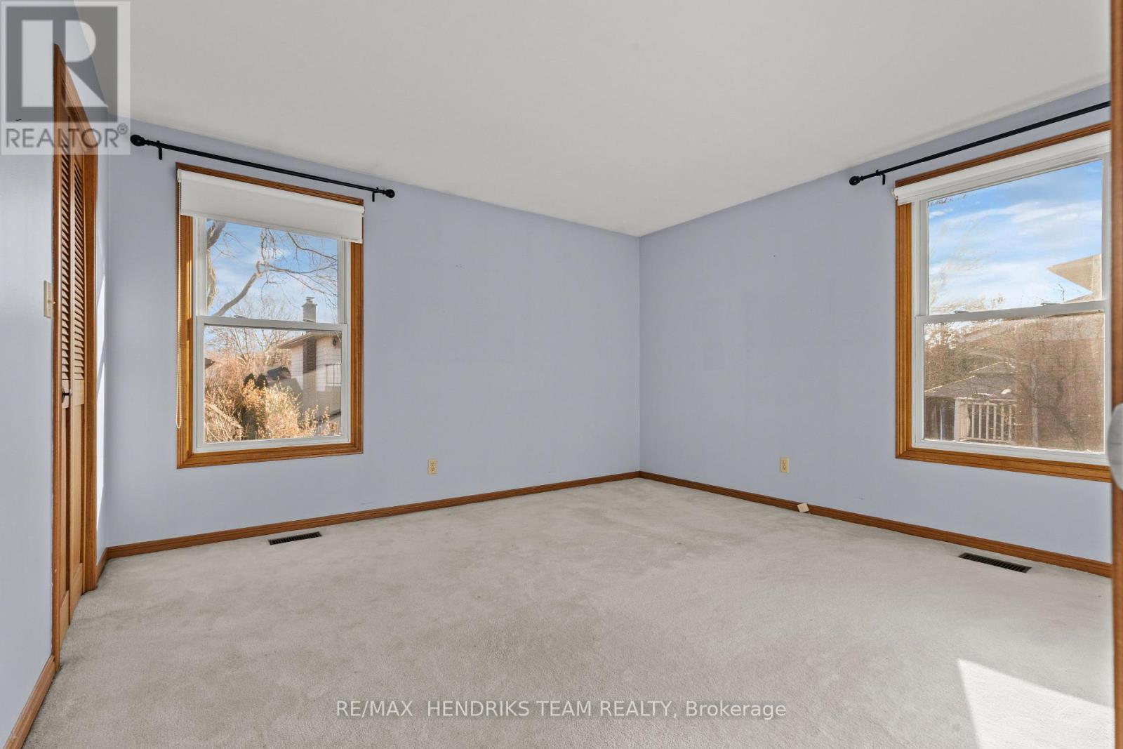 704 Vine Street, St. Catharines (Lakeshore), Ontario  L2M 7L7 - Photo 19 - X12755338