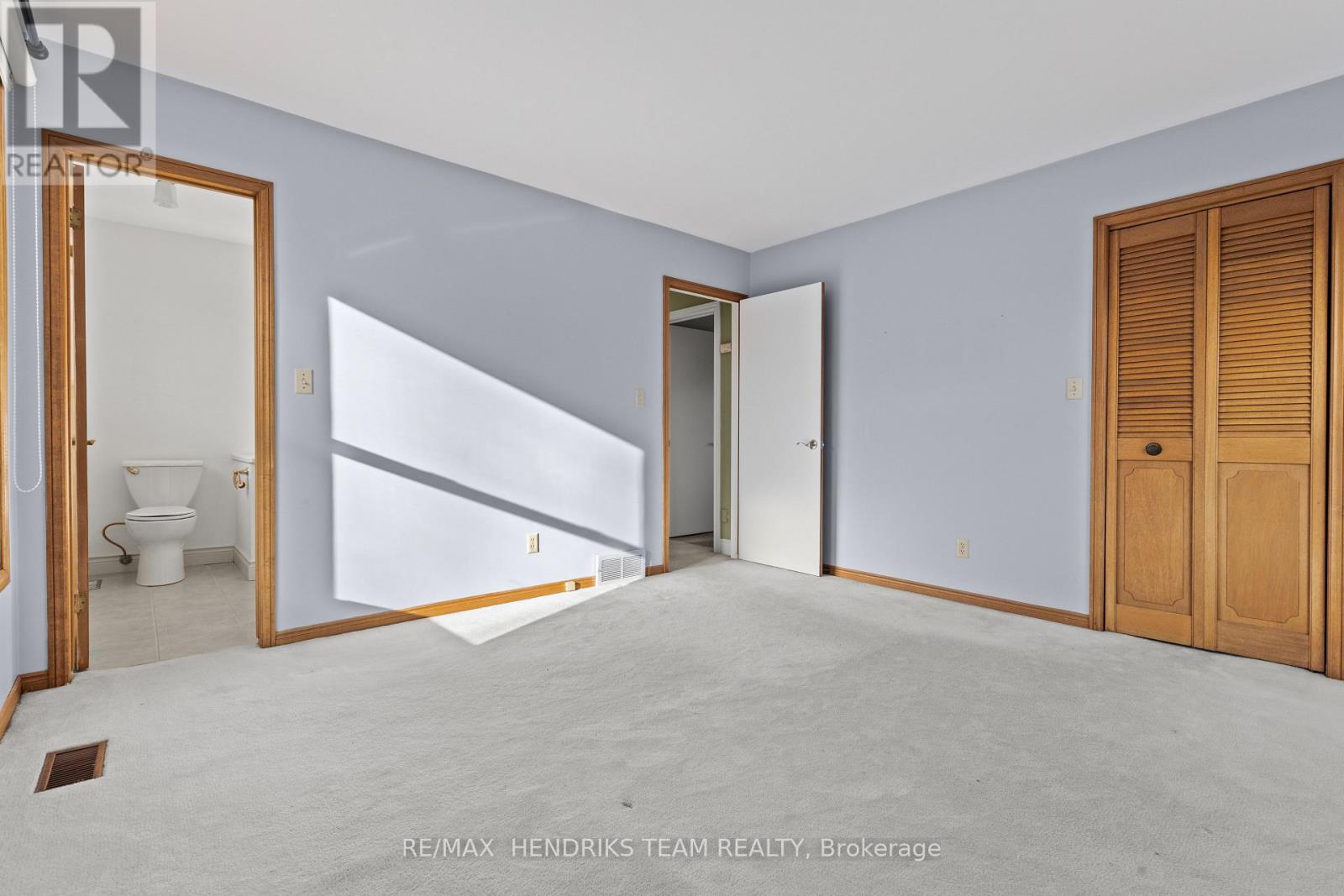 704 Vine Street, St. Catharines (Lakeshore), Ontario  L2M 7L7 - Photo 20 - X12755338