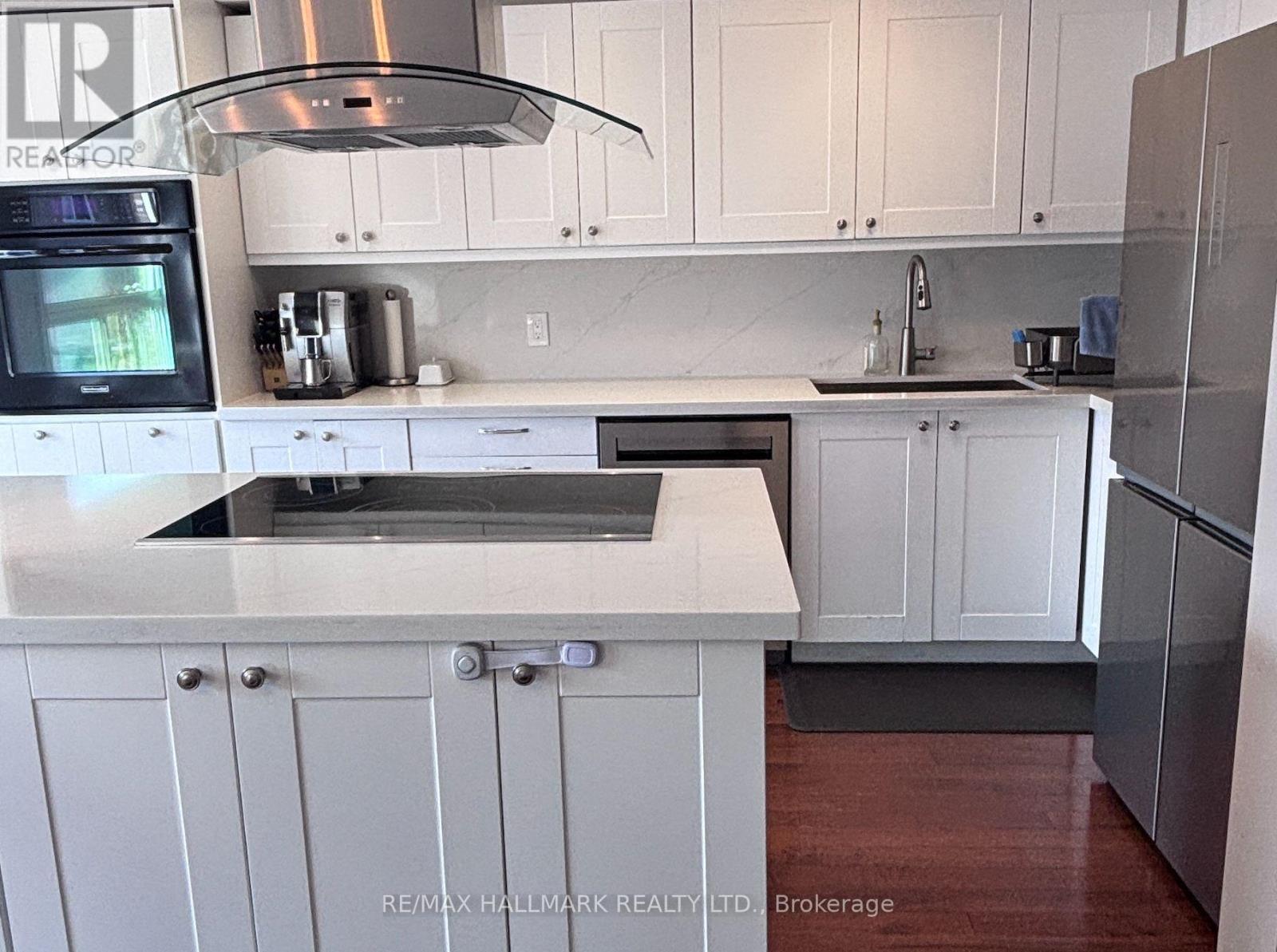 568 Legresley Lane, Newmarket, Ontario  L3Y 8R8 - Photo 11 - N12736844