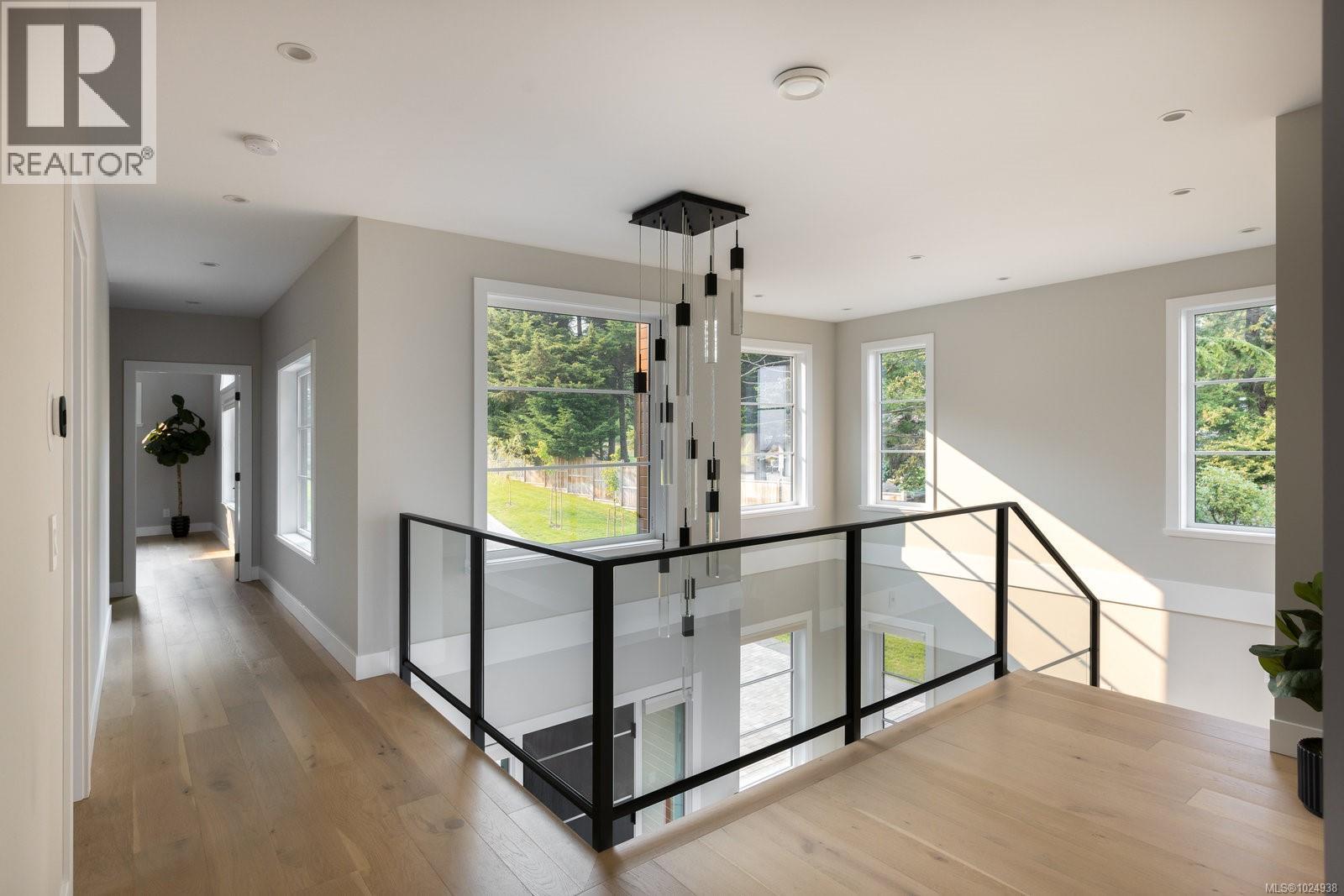 8213 Lochside Dr, Central Saanich, British Columbia  V8M 1T9 - Photo 37 - 1024938