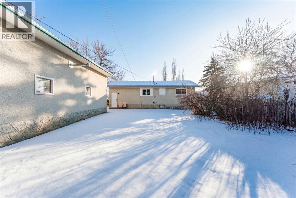 640 54 Avenue W, Claresholm, Alberta  T0L 0T0 - Photo 42 - A2281081