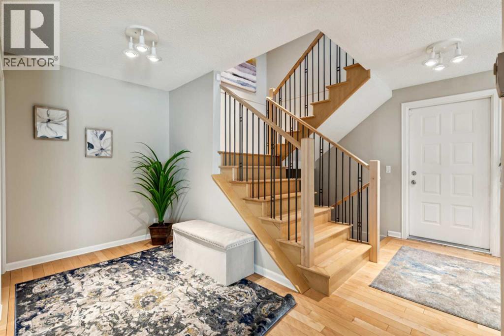 2, 275 Woodridge Drive Sw, Calgary, Alberta  T2W 4S4 - Photo 3 - A2281168