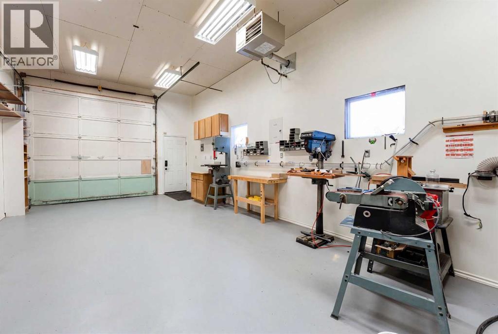 640 54 Avenue W, Claresholm, Alberta  T0L 0T0 - Photo 39 - A2281081