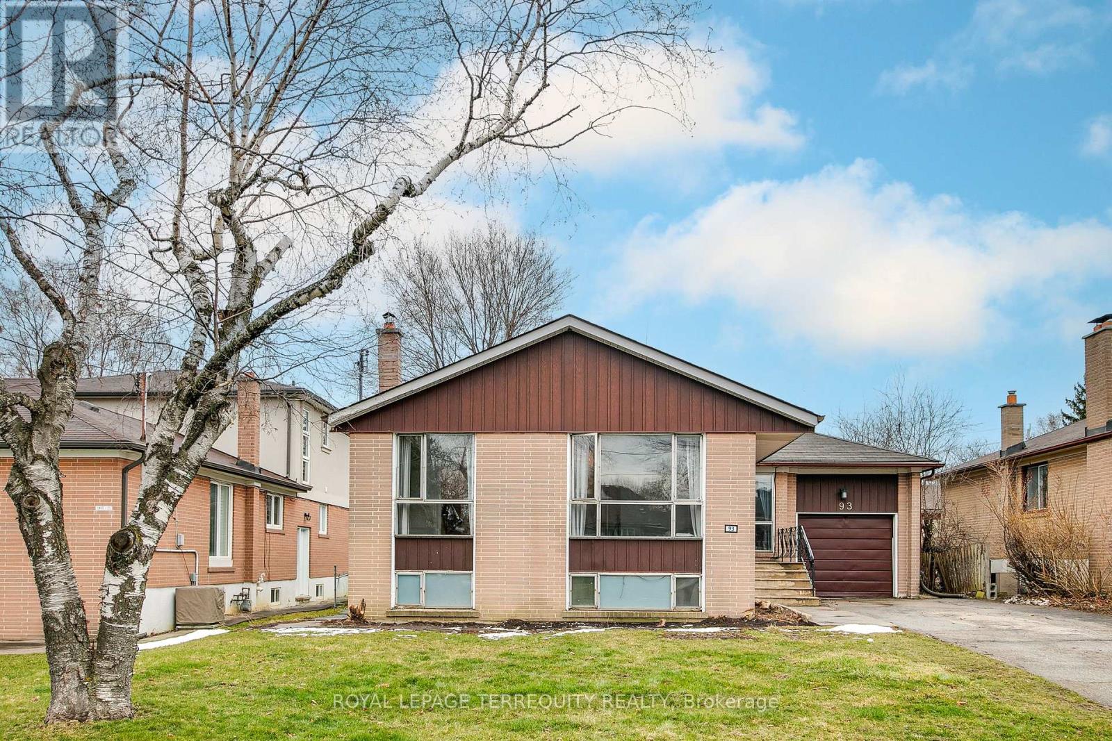 93 SEARLE AVENUE, Toronto, Ontario