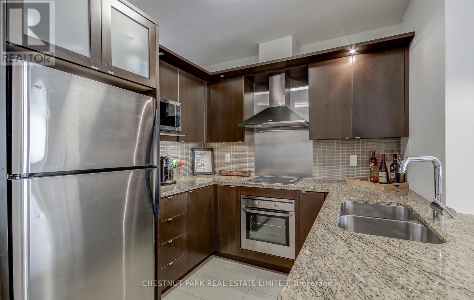 302 - 1430 Yonge Street, Toronto, Ontario  M4T 1Y6 - Photo 7 - C12755492