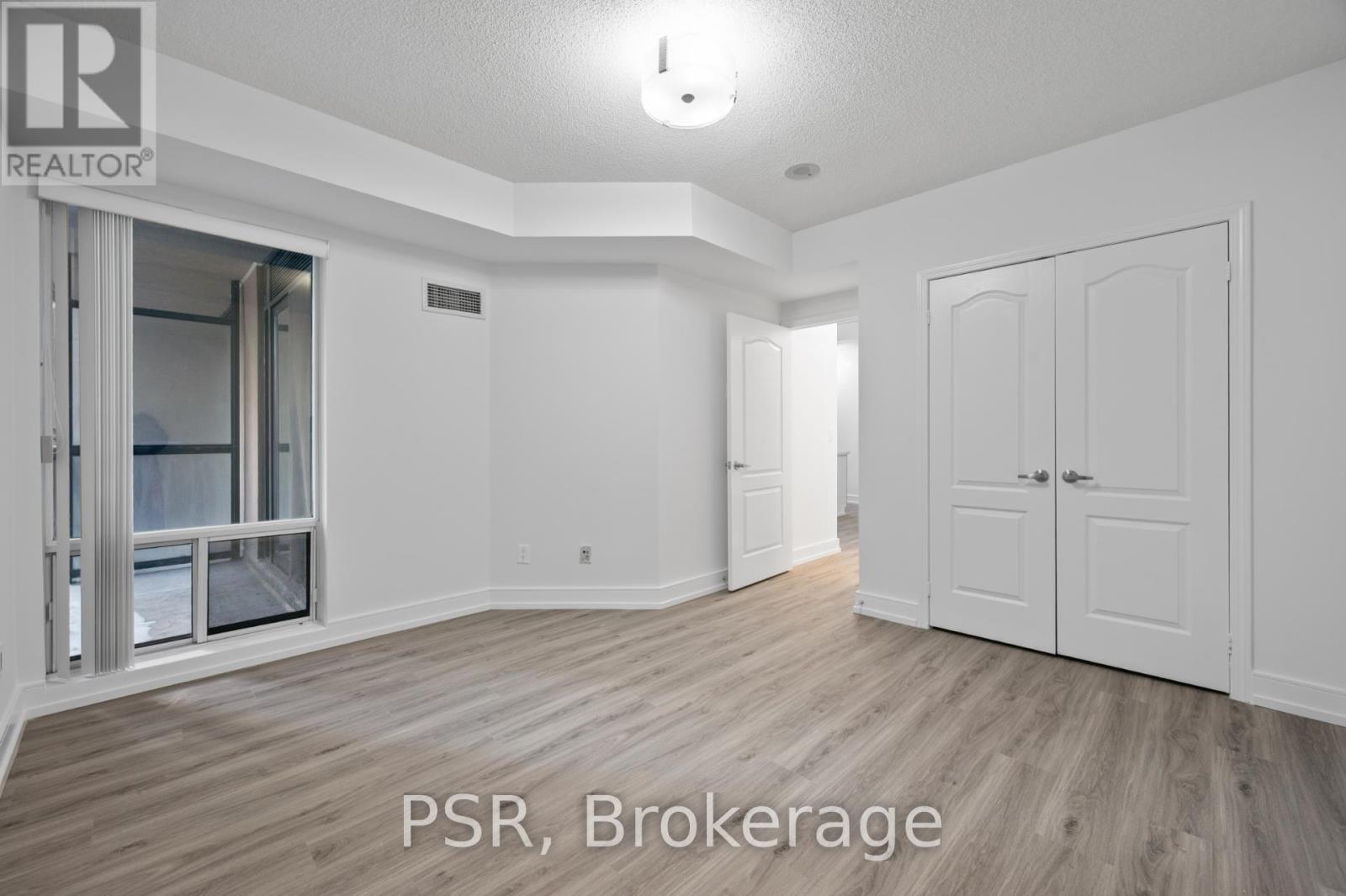 1002 - 50 John Street, Toronto, Ontario  M5V 3T5 - Photo 7 - C12755500