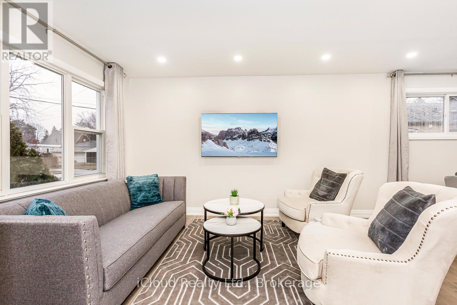 89 Darlingside Drive, Toronto, Ontario  M1E 3P2 - Photo 4 - E12755490