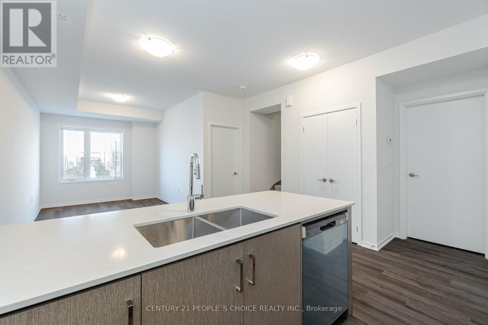 Th 263 - 150 Honeycrisp Crescent, Vaughan, Ontario  L4K 0N7 - Photo 11 - N12652494