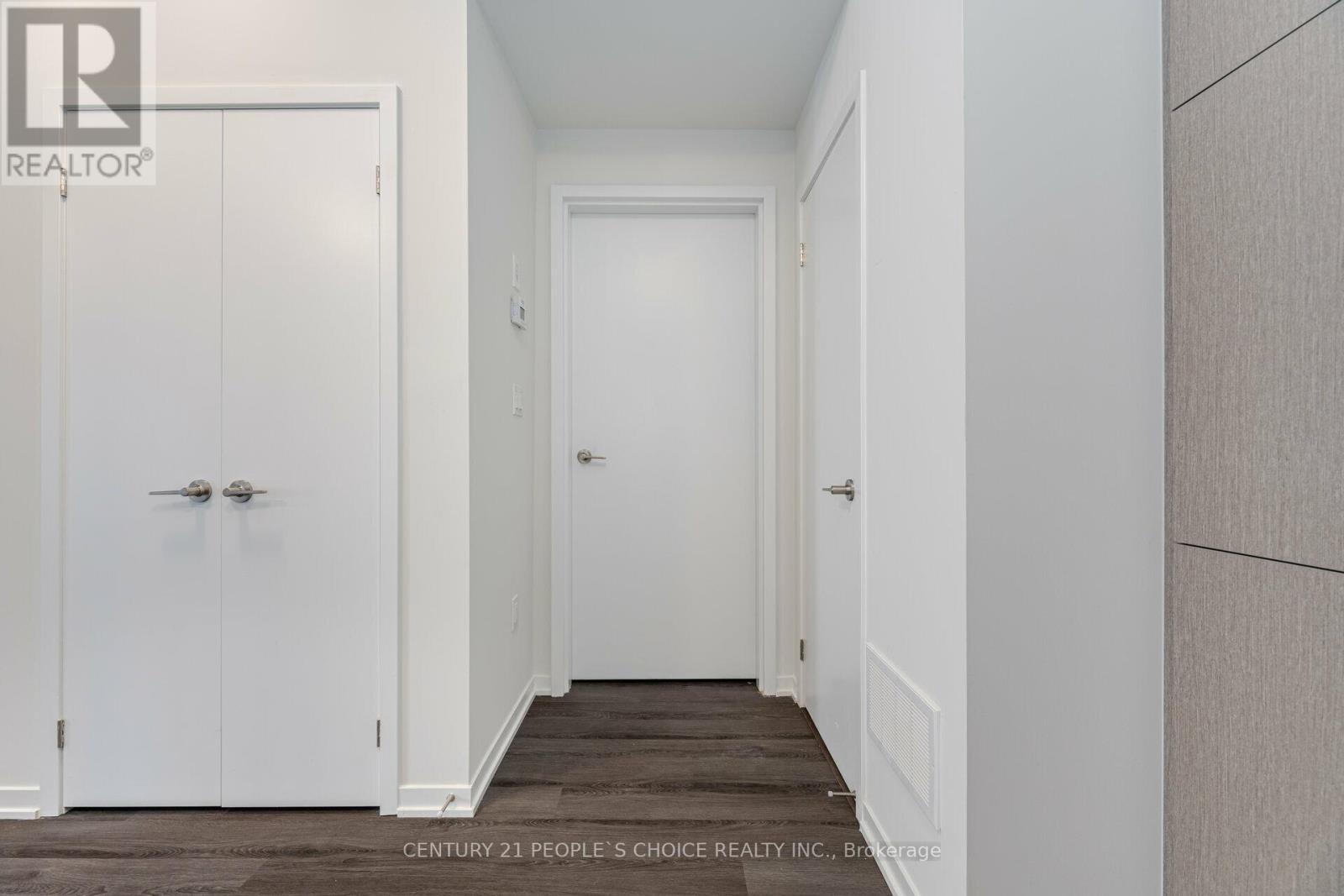 Th 263 - 150 Honeycrisp Crescent, Vaughan, Ontario  L4K 0N7 - Photo 5 - N12652494