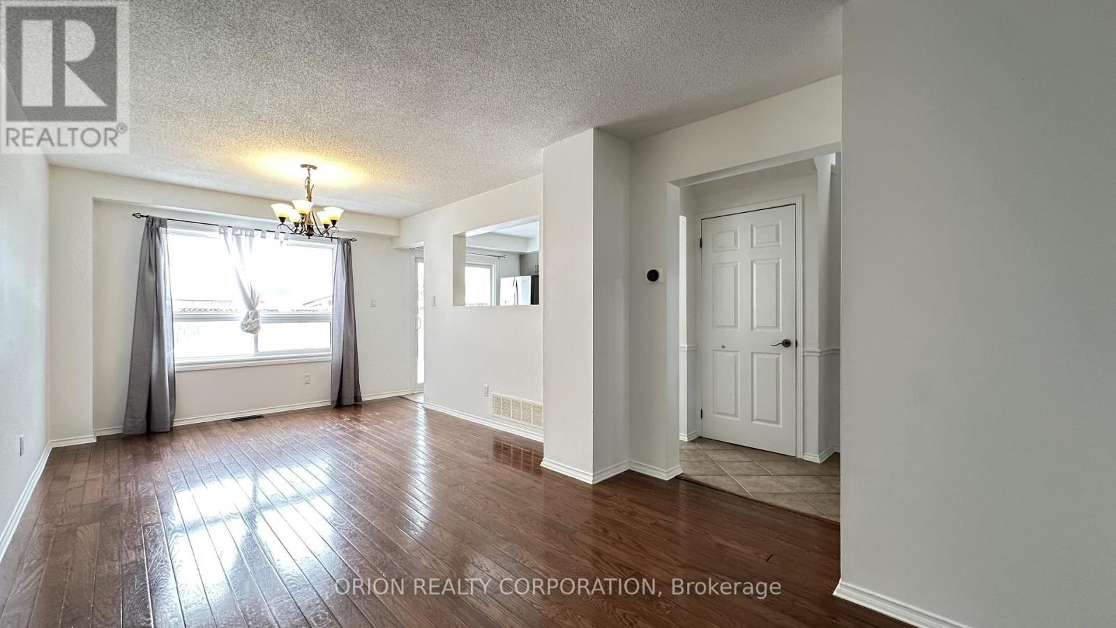 1264 Coleman Court, Innisfil, Ontario  L9S 1X4 - Photo 8 - N12755348