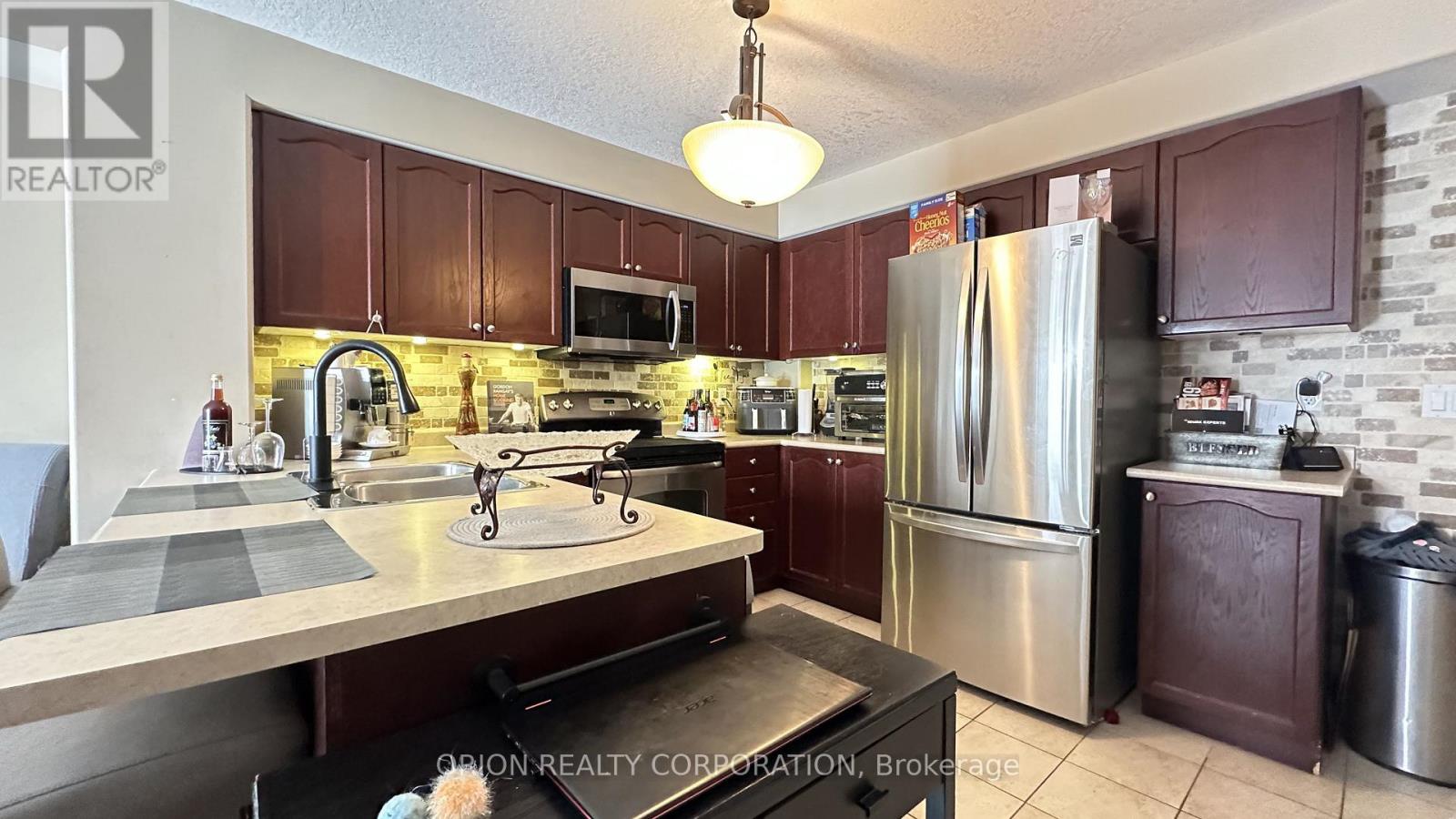 1786 Lamstone Street, Innisfil, Ontario  L9S 5A1 - Photo 6 - N12755400