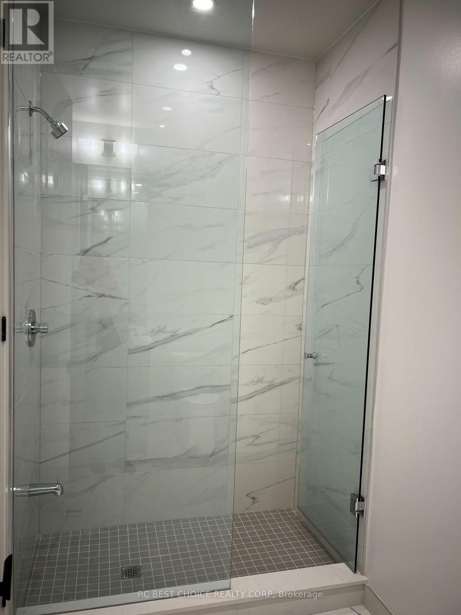 710 - 28 Interchange Way, Vaughan, Ontario  L4K 0P8 - Photo 18 - N12755422