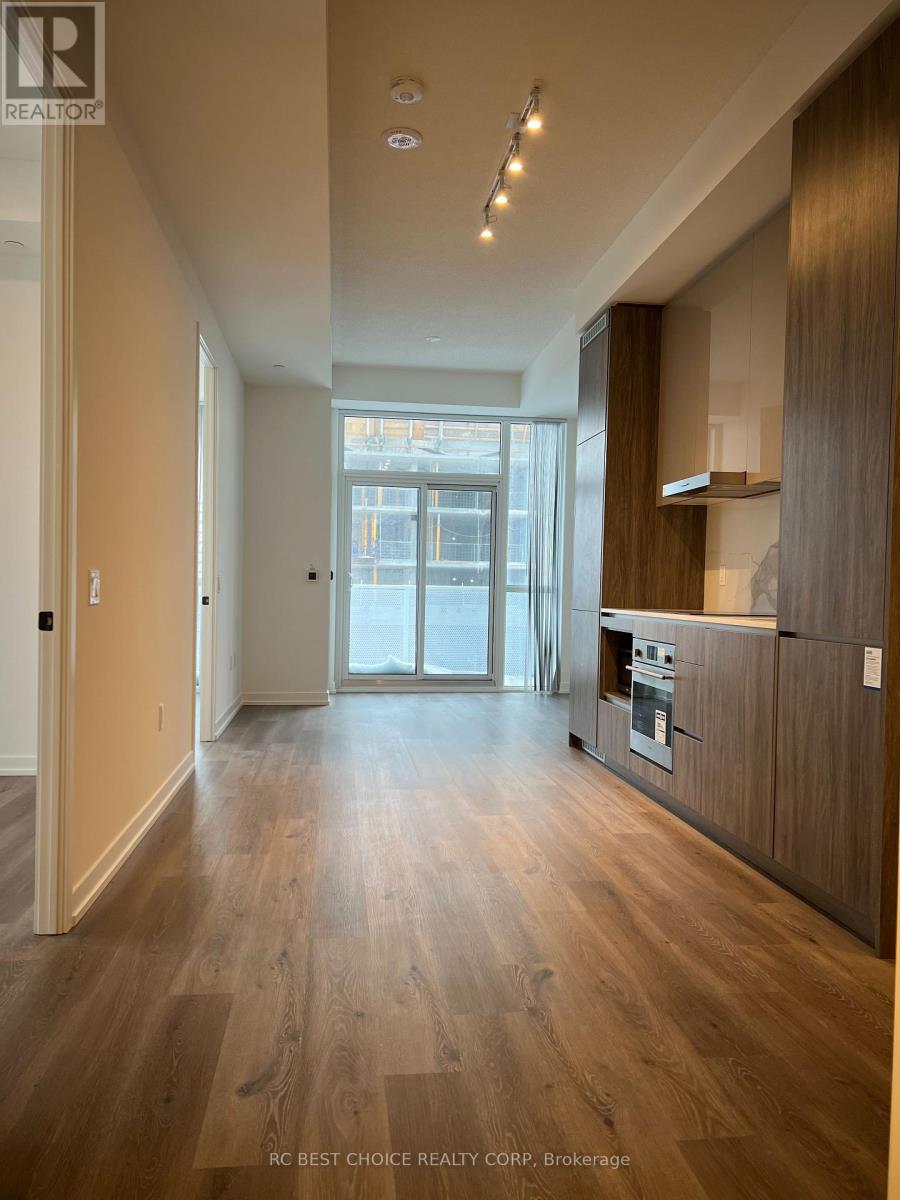 710 - 28 Interchange Way, Vaughan, Ontario  L4K 0P8 - Photo 4 - N12755422