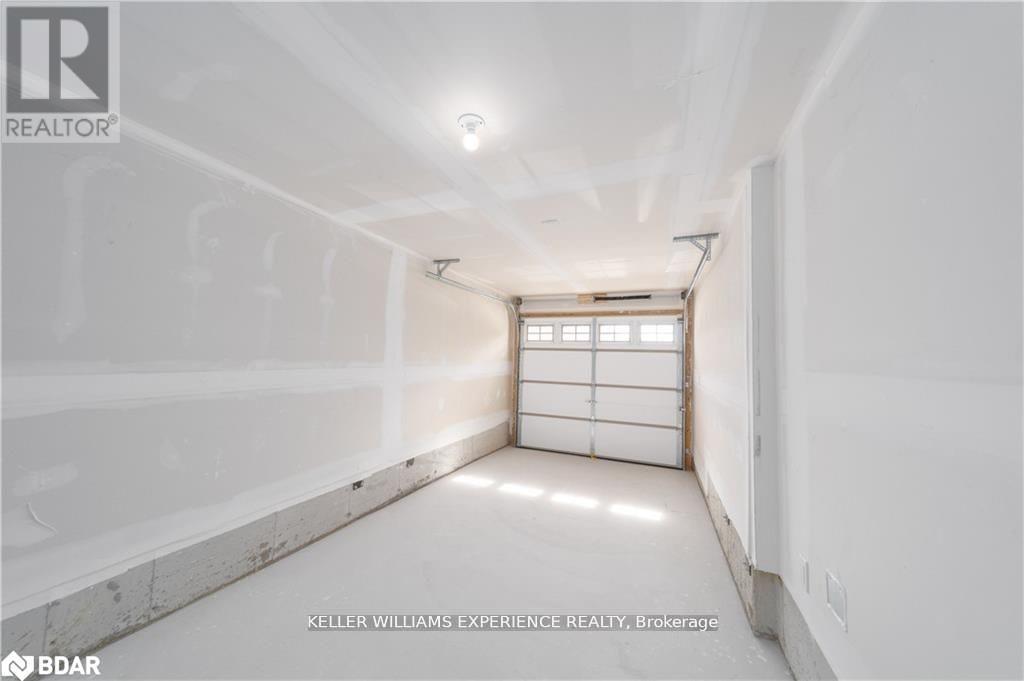 47 Pumpkin Corner Crescent, Barrie, Ontario  L9J 0T7 - Photo 14 - S12755438