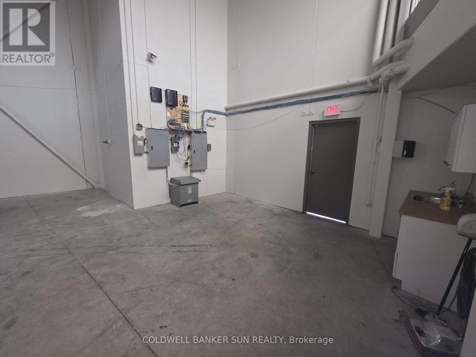 124 - 2 Automatic Road, Brampton, Ontario  L6S 6K8 - Photo 19 - W12592362