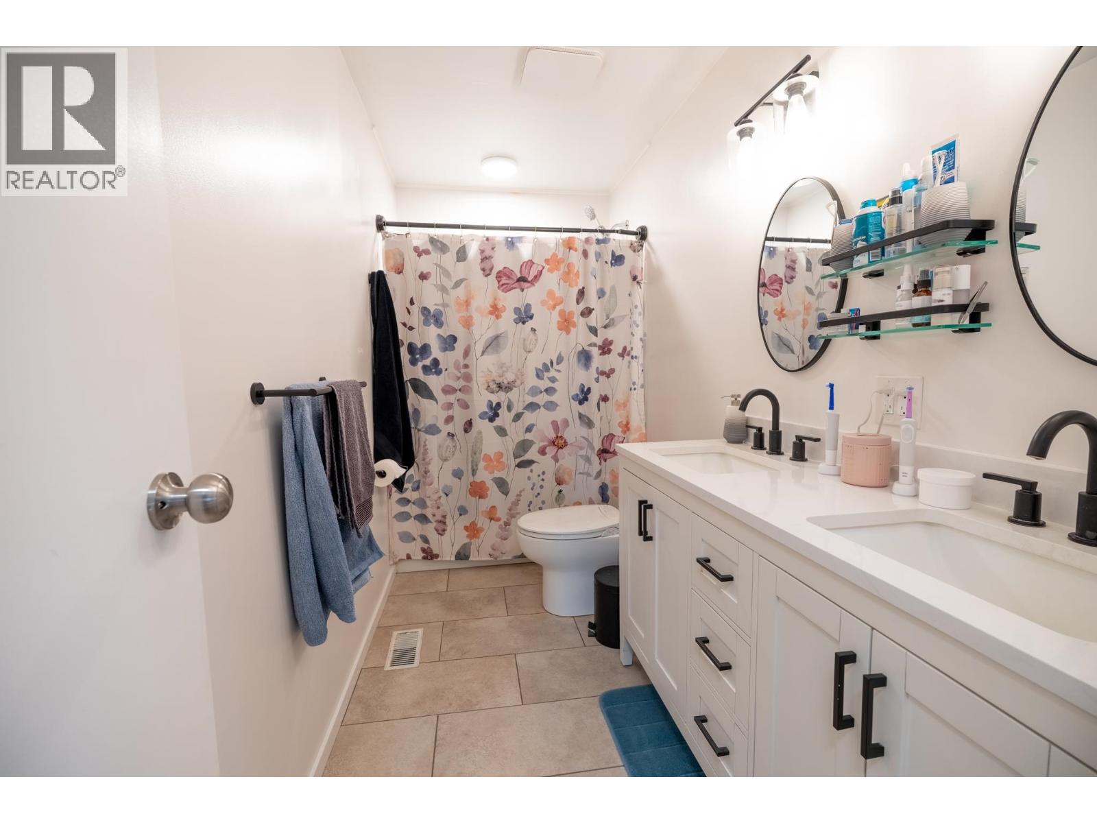 12500 Hillcrest Drive, Prince George, British Columbia  V2N 5C2 - Photo 8 - R3086237