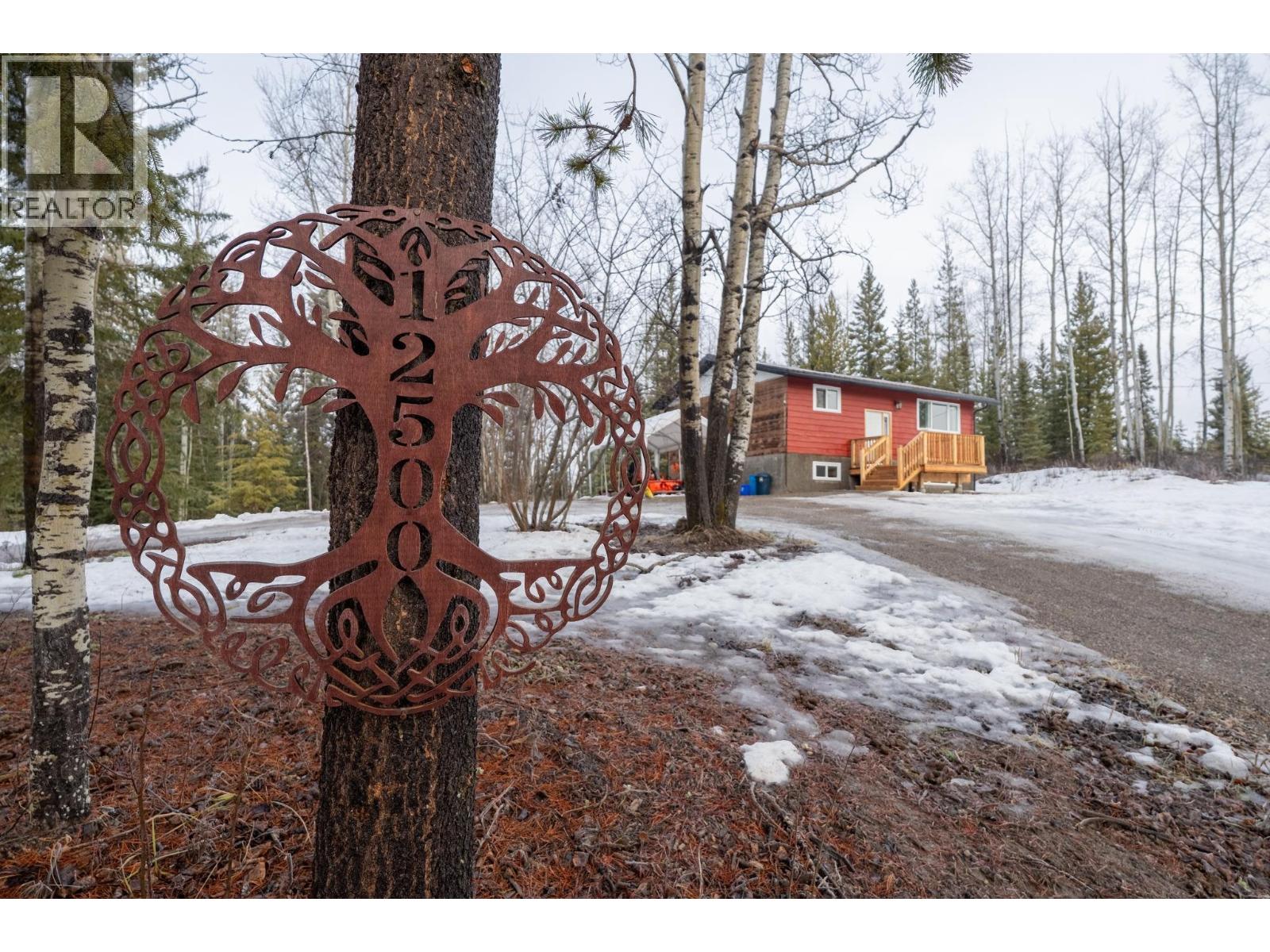 12500 Hillcrest Drive, Prince George, British Columbia  V2N 5C2 - Photo 2 - R3086237