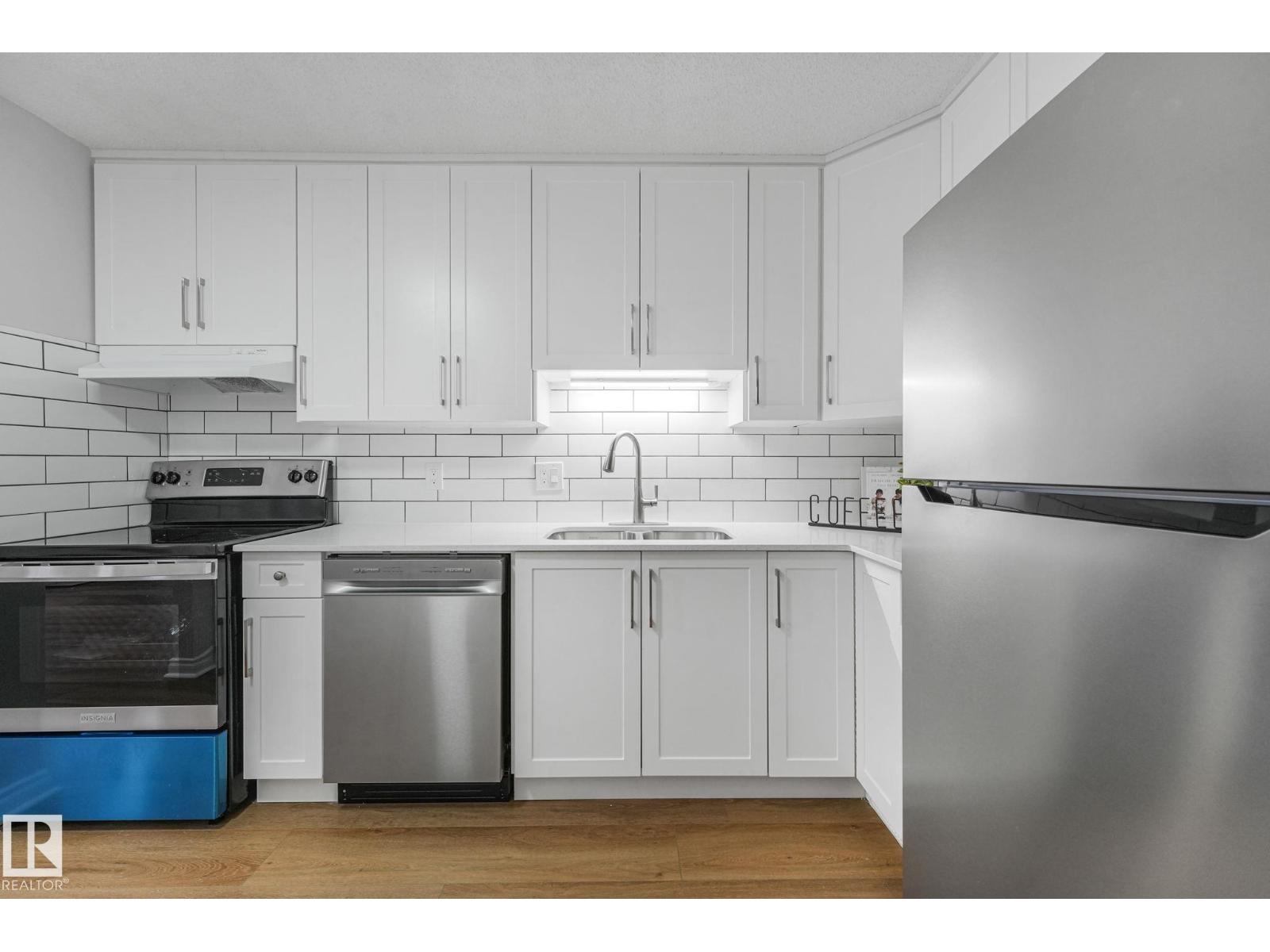 70 Hearthstone Nw, Edmonton, Alberta  T6H 5E5 - Photo 15 - E4472094