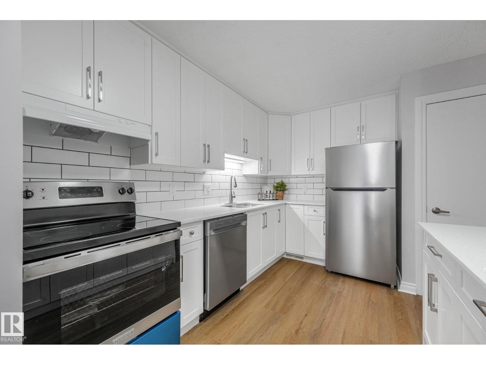 70 Hearthstone Nw, Edmonton, Alberta  T6H 5E5 - Photo 16 - E4472094