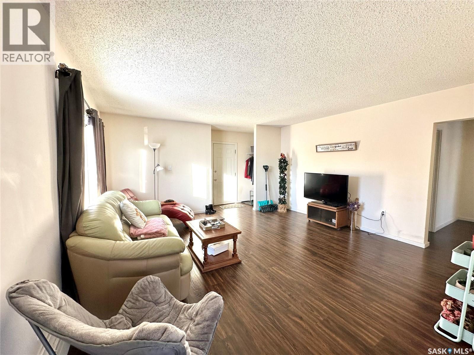 1502 105th Street, North Battleford, Saskatchewan  S9A 1T6 - Photo 8 - SK027897