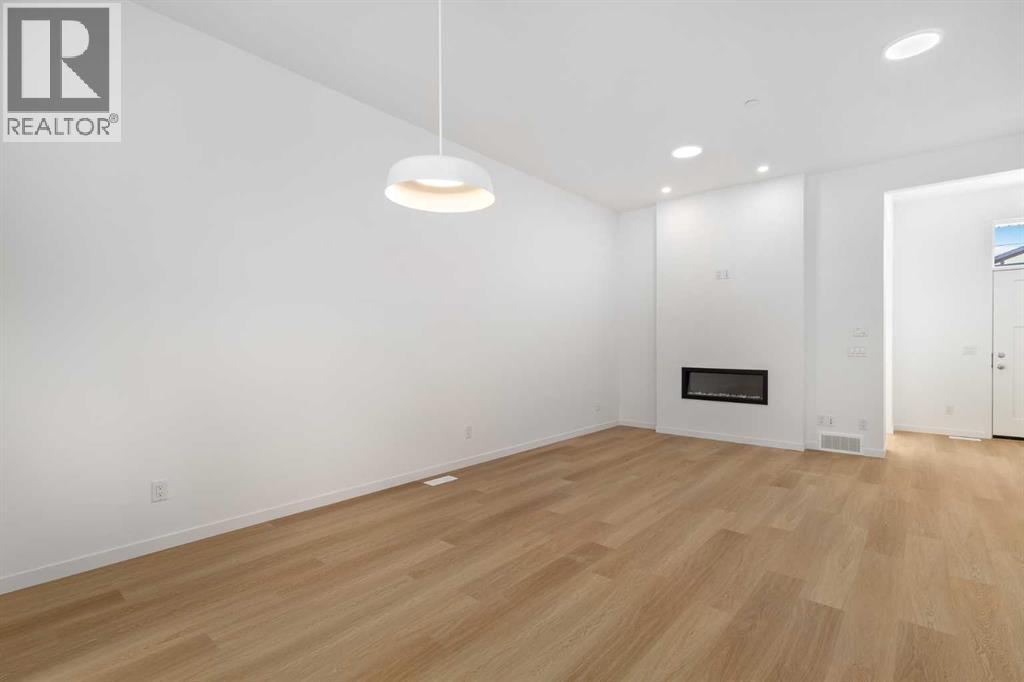 449 Hotchkiss Drive Se, Calgary, Alberta  T3S 0S8 - Photo 11 - A2256988