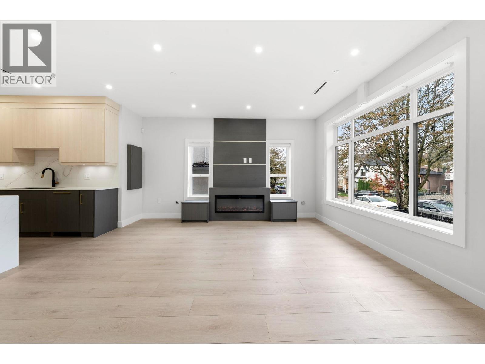 1 3274 E 44th Avenue, Vancouver, British Columbia  V5R 3B1 - Photo 4 - R3086204