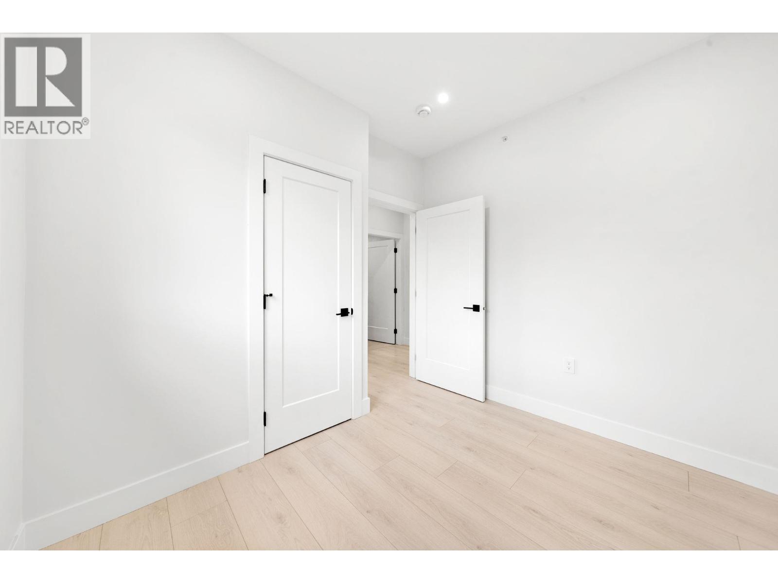 1 3274 E 44th Avenue, Vancouver, British Columbia  V5R 3B1 - Photo 35 - R3086204