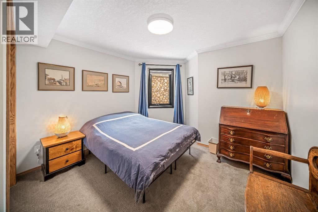 108 Lougheed Circle, Banff, Alberta  T1L 1B4 - Photo 38 - A2283298