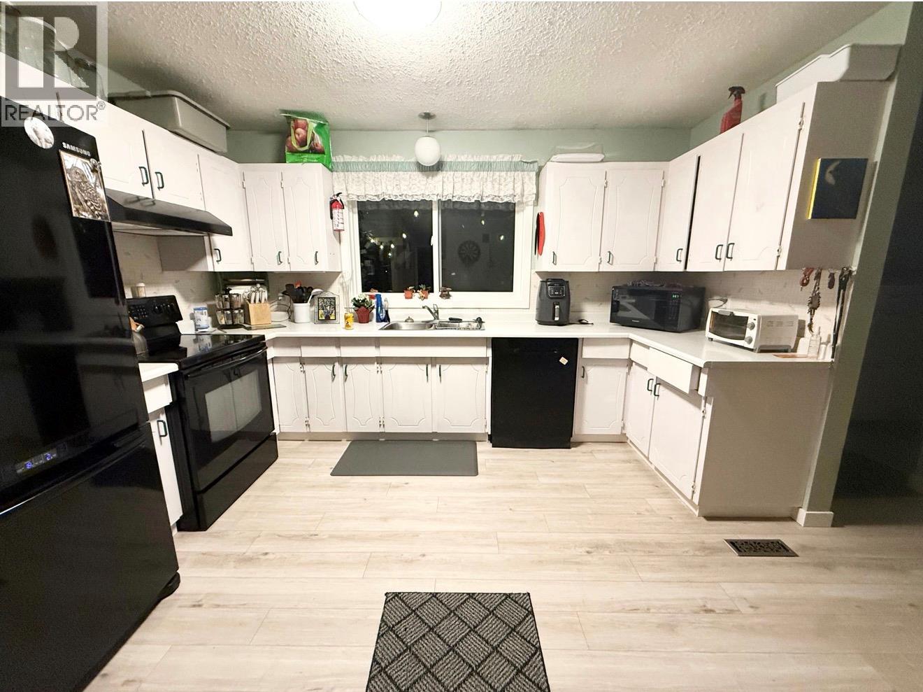 1626 Coldwater Avenue, Merritt, British Columbia  V0K 2B0 - Photo 5 - 10374774