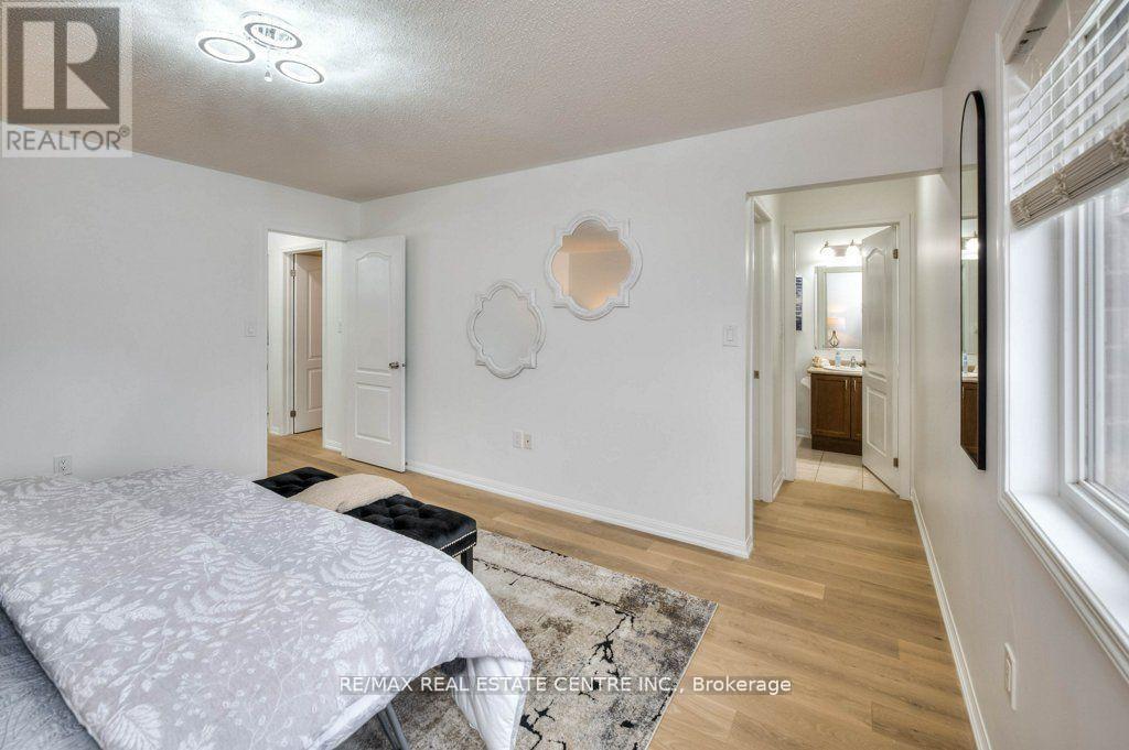 782 Maquire Terrace, Milton (Co Coates), Ontario  L9T 6P5 - Photo 12 - W12755352