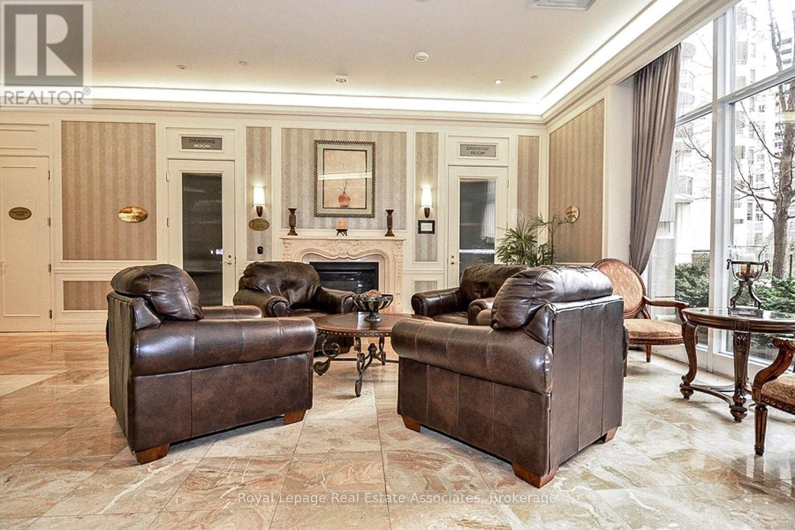 622 - 25 Kingsbridge Garden Circle, Mississauga, Ontario  L5R 4B1 - Photo 21 - W12755358