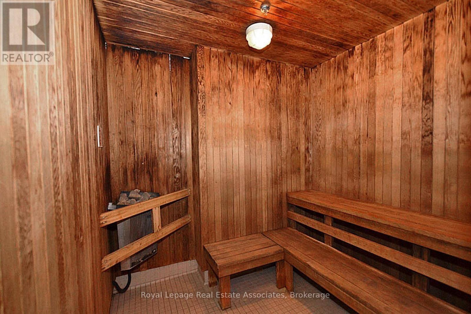 622 - 25 Kingsbridge Garden Circle, Mississauga, Ontario  L5R 4B1 - Photo 31 - W12755358