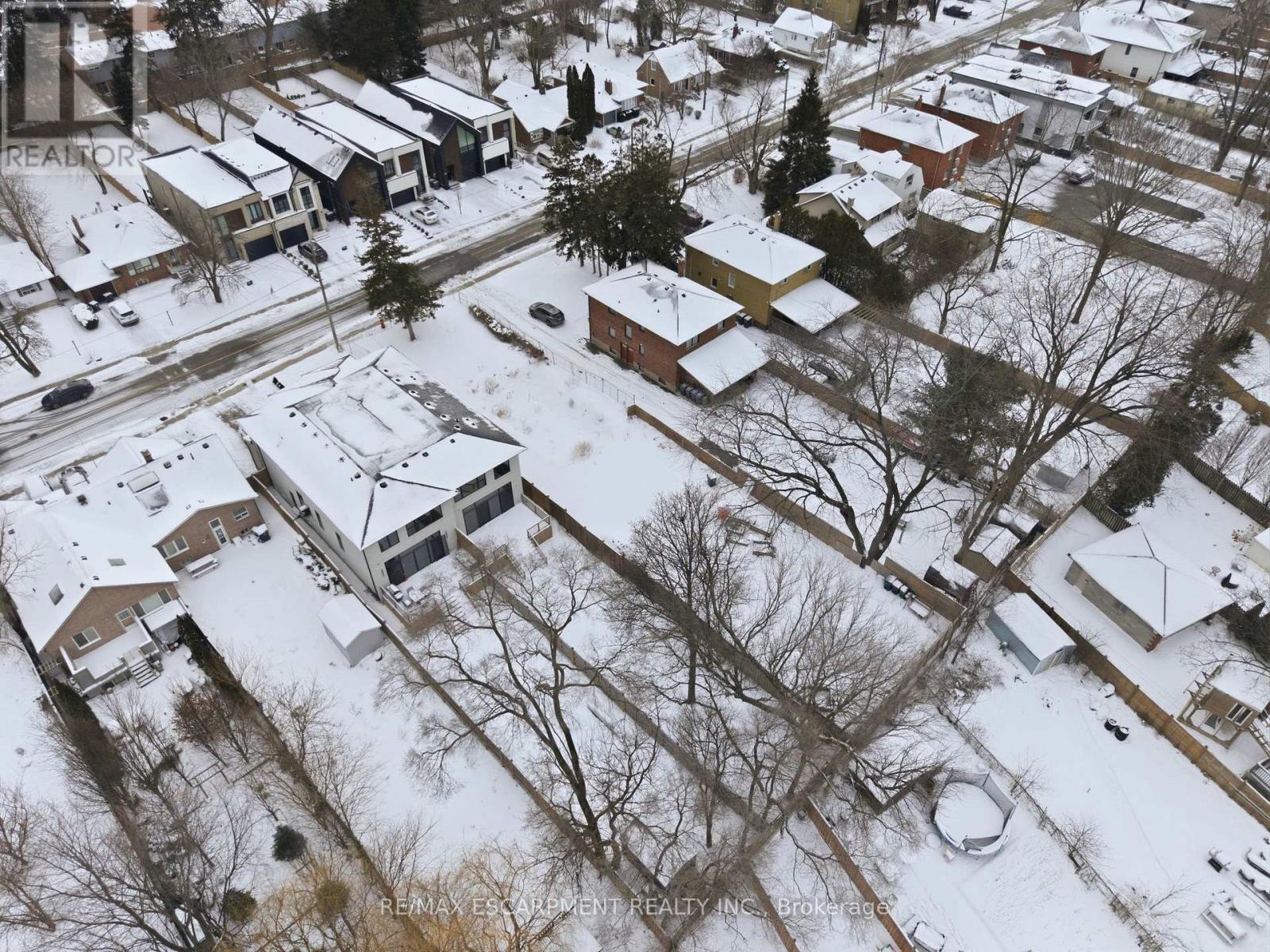 19b Broadview Avenue, Mississauga, Ontario  L5H 2S8 - Photo 11 - W12755368