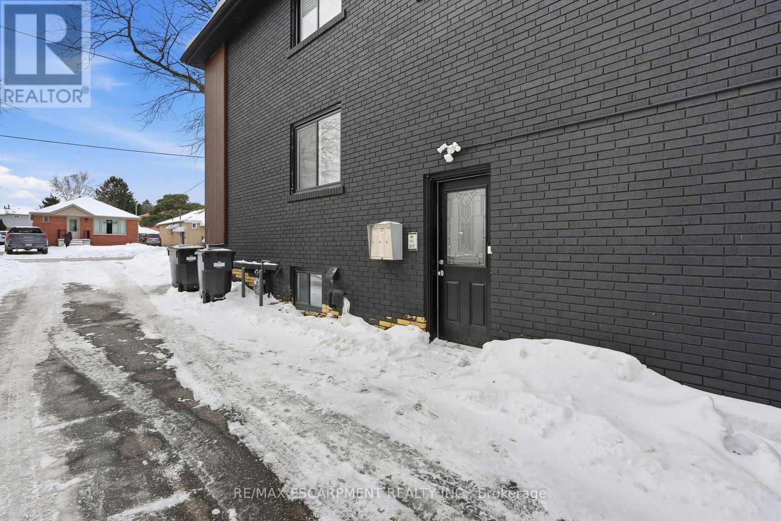 43 Broadview Avenue, Mississauga, Ontario  L5H 2S8 - Photo 12 - W12755426