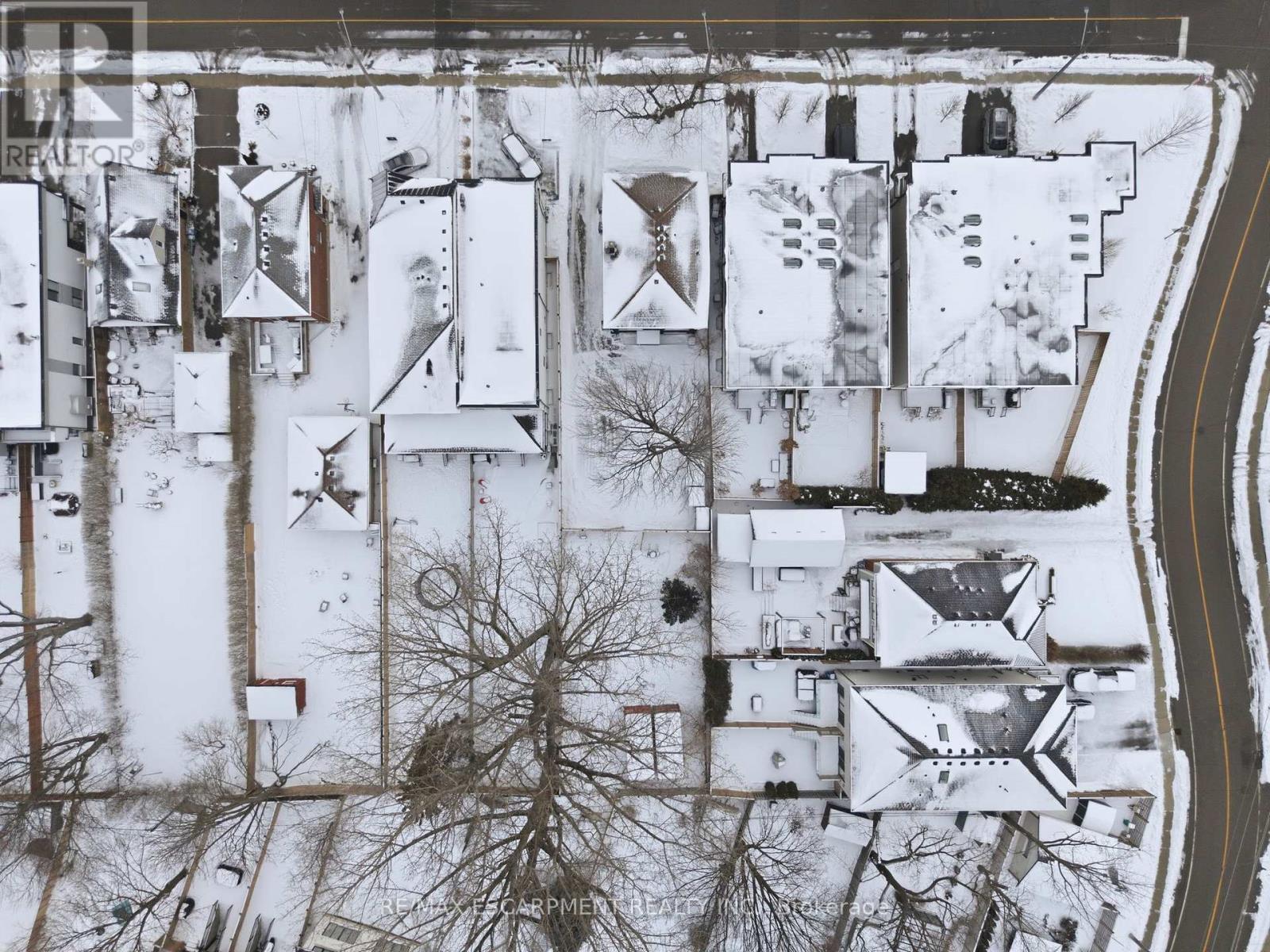 43 Broadview Avenue, Mississauga, Ontario  L5H 2S8 - Photo 6 - W12755426