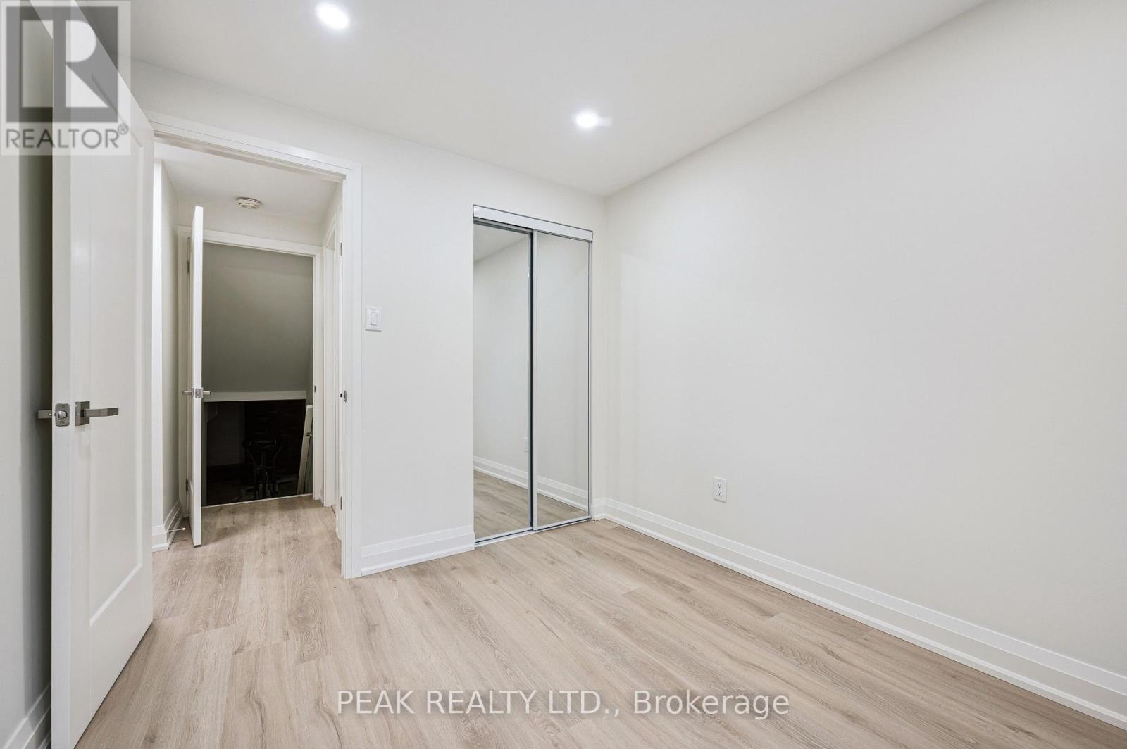 116 Markwood Drive, Kitchener, Ontario  N2M 2H6 - Photo 11 - X12755360