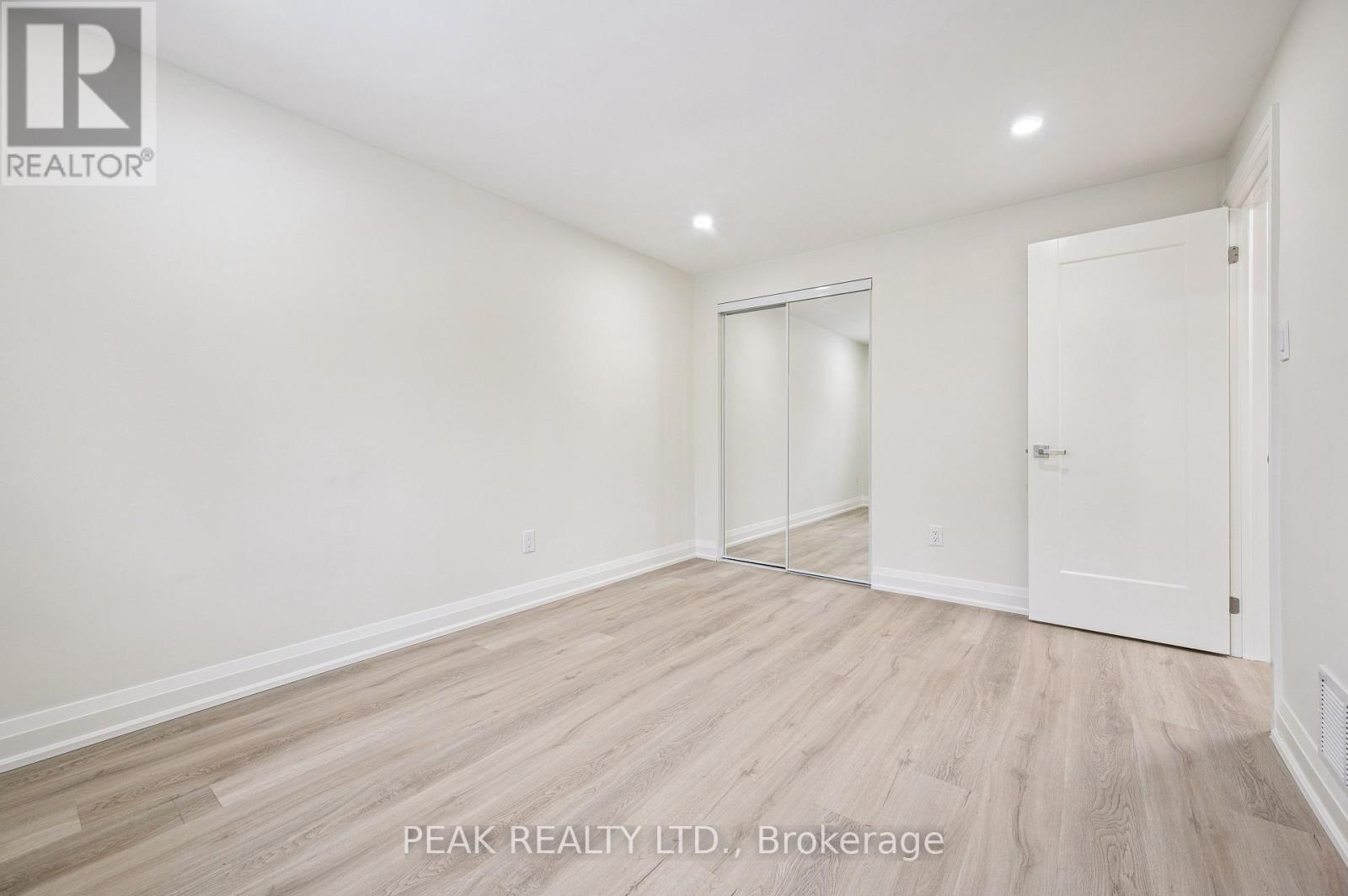 116 Markwood Drive, Kitchener, Ontario  N2M 2H6 - Photo 15 - X12755360