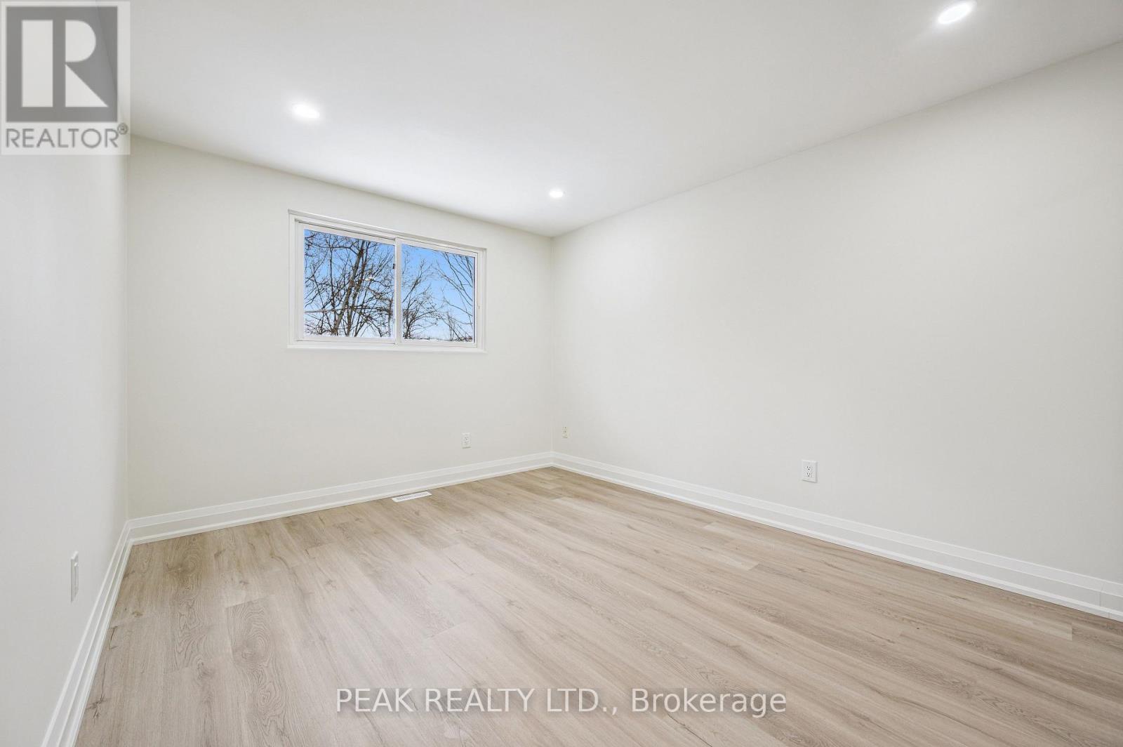 116 Markwood Drive, Kitchener, Ontario  N2M 2H6 - Photo 16 - X12755360