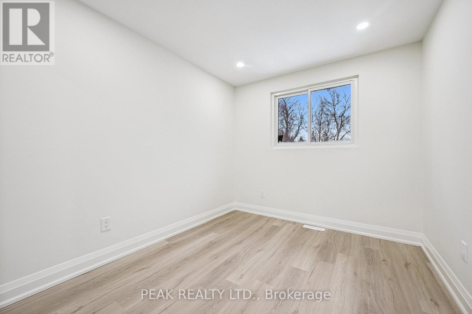 116 Markwood Drive, Kitchener, Ontario  N2M 2H6 - Photo 18 - X12755360