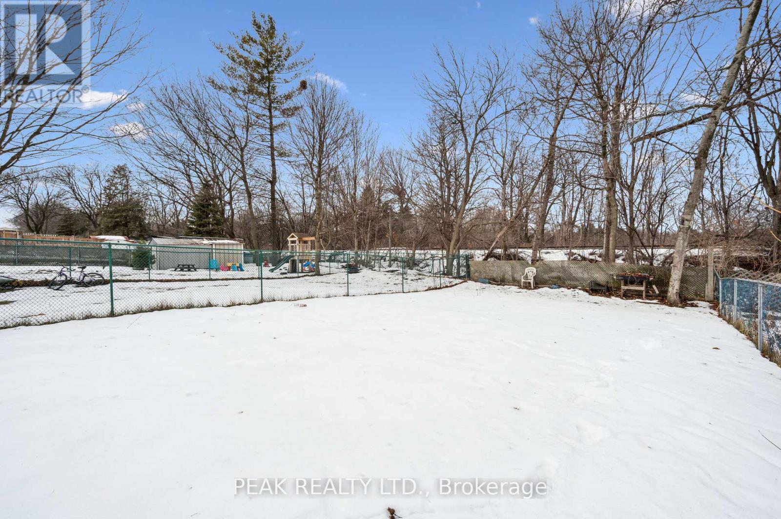 116 Markwood Drive, Kitchener, Ontario  N2M 2H6 - Photo 3 - X12755360